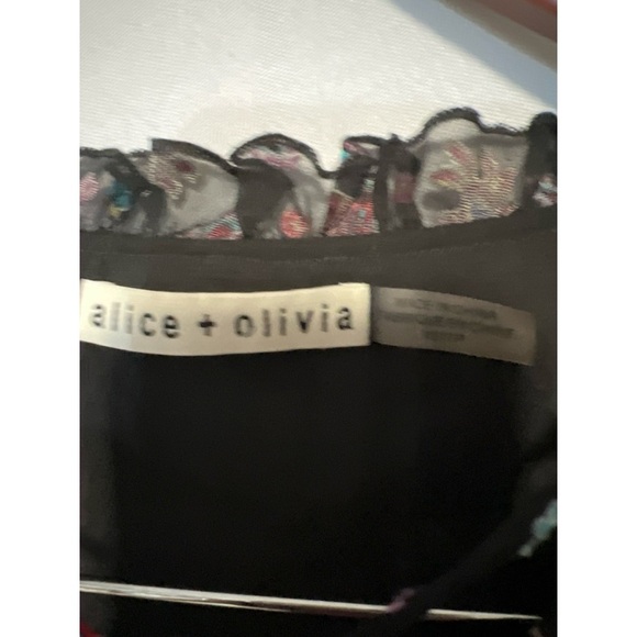 Alice and Olivia Black Floral Women's Top - Picture 2 of 3